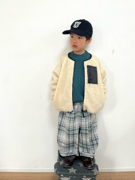 「ケーブルニット」｜「アイテム（その他アウター）」を使った、kotaさん（キッズ・100cm）の冬コーディネート