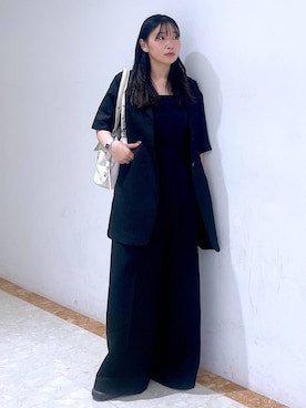 「PAGEBOY（ページボーイ）のシアバスイージーパンツ【紫外線カット/接触冷感/イージーケア/セットアップ対応】（スラックス、ブラック系）」を使った、おつゆさん（レディース・158cm）の春コーディネート