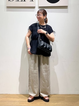 「アイテム（ネックレス、イエロー系）」を使った、mocoさん（レディース・165cm）の夏コーディネート