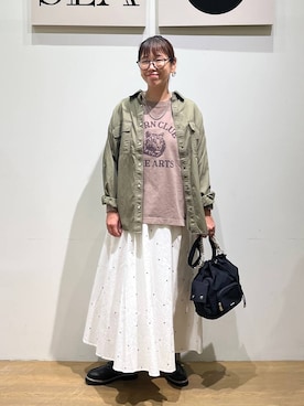 「BAYFLOW（ベイフロー）のコードHDマルチポケショルダー（ハンドバッグ）」を使った、mocoさん（レディース・165cm）の秋コーディネート