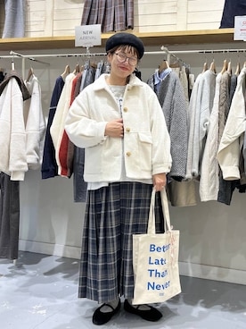 「アイテム（ハンチング/ベレー帽）」を使った、mocoさん（レディース・165cm・40代）の秋コーディネート