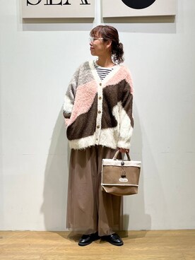 「Minnetonka（ミネトンカ）のアイテム」を使った、mocoさん（レディース・165cm）の秋コーディネート