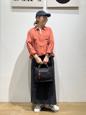 「BAYFLOW（ベイフロー）のレースコンビラップスカート（スカート、ブラック系）」を使った、mocoさん（レディース・165cm）の秋コーディネート