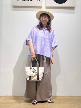 「BAYFLOW（ベイフロー）のテンセルワイドパンツ（その他パンツ、ブラウン系）」を使った、mocoさん（レディース・165cm）の夏コーディネート