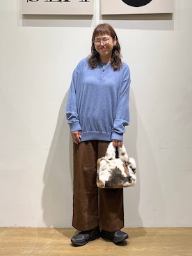 「BAYFLOW（ベイフロー）のターンバックウエストパンツ（その他パンツ、ブラウン系）」を使った、mocoさん（レディース・165cm）の秋コーディネート