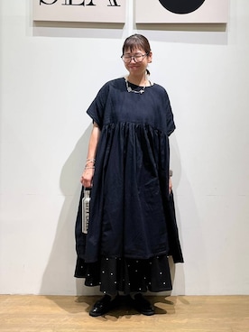 「niko and...（ニコアンド）のWAVEフラワーネックレス（ネックレス）」を使った、mocoさん（レディース・165cm）の夏コーディネート