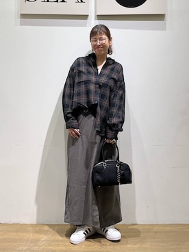 「BAYFLOW（ベイフロー）のニュアンスウェーブバレッタ（バレッタ/ヘアクリップ、ブラック系）」を使った、mocoさん（レディース・165cm）の秋コーディネート