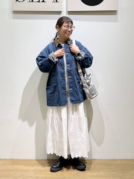 「アイテム（デニムジャケット）」を使った、mocoさん（レディース・165cm・30代）の秋コーディネート