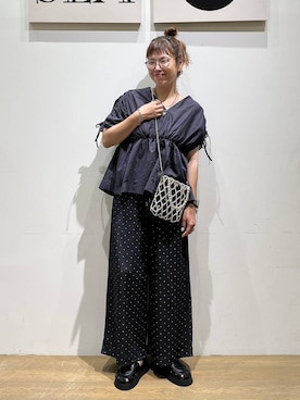 「BAYFLOW（ベイフロー）のビーズミニショルダーバッグ（ショルダーバッグ、シルバー系）」を使った、mocoさん（レディース・165cm）の夏コーディネート