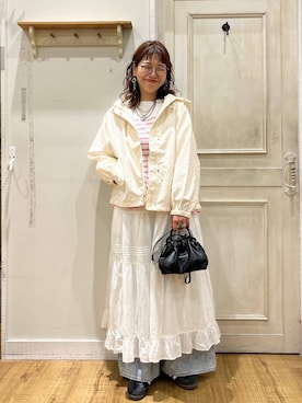 「studio CLIP（スタディオクリップ）のバギー甘織りデニムパンツ[プチ・プラスサイズあり]《CLIP denim》（デニムパンツ、ブルー系）」を使った、mocoさん（レディース・165cm）の春コーディネート