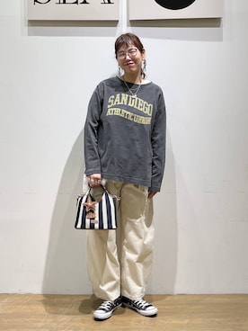 「BAYFLOW（ベイフロー）のアイテム（パンツ）」を使った、mocoさん（レディース・165cm）の春コーディネート