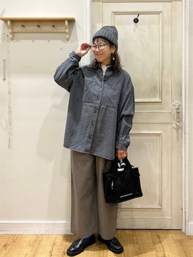 「アイテム（ニットキャップ/ビーニー）」を使った、mocoさん（レディース・165cm・40代）の秋コーディネート