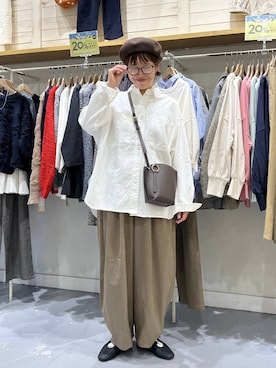 「アイテム（ハンチング/ベレー帽）」を使った、mocoさん（レディース・165cm・40代）の秋コーディネート