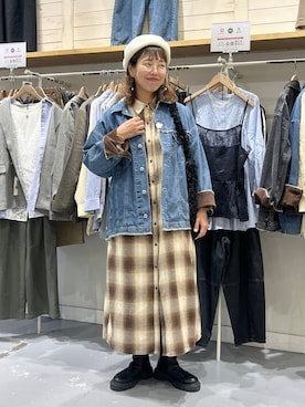 「アイテム（シャツワンピース）」を使った、mocoさん（レディース・165cm）の秋コーディネート