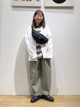 「BAYFLOW（ベイフロー）のアイテム（パンツ）」を使った、mocoさん（レディース・165cm）の春コーディネート