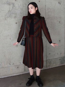 「VINTAGE（ヴィンテージ）のアイテム（スカート、その他）」を使った、タカラさん（レディース・164cm）の秋コーディネート