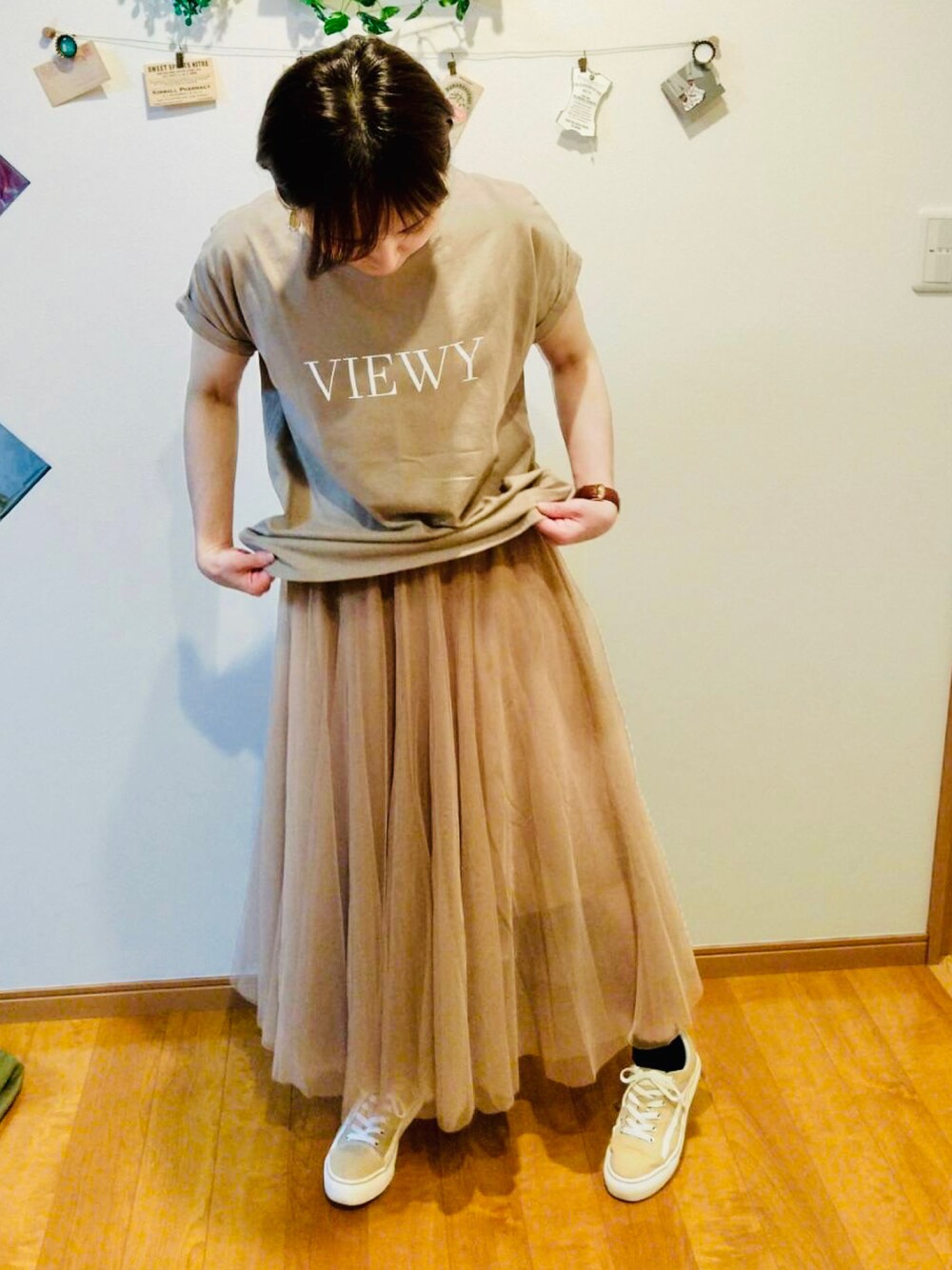「大人カジュアル、低身長コーデ、シンプル」｜「fifthの【ERIKOセレクトアイテム】チュールロングスカート（スカート、ベージュ系）」を使った、sa_12_02さん（レディース・154cm）の春コーディネートの1枚目の写真