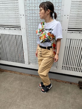 「みんなの白Tフェス」｜「アイテム（チノパンツ）」を使った、パイナップルさん（レディース・149cm）の夏コーディネート