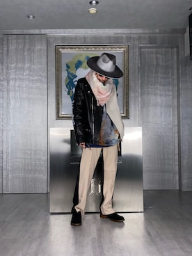 「STORES.jp（ストアーズドットジェーピー）のアイテム（アクセサリー）」を使った、PUBLICATIONさん（メンズ・168cm）の秋コーディネート