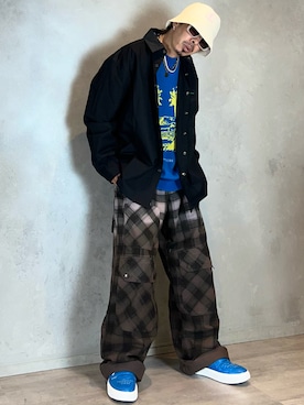 「STORES.jp（ストアーズドットジェーピー）のアイテム（スマホグッズ）」を使った、PUBLICATIONさん（メンズ・168cm）の秋コーディネート