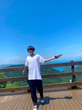 「HOMME PLISSE ISSEY MIYAKE（オムプリッセイッセイミヤケ）のアイテム（パンツ、ブラック系）」を使った、Shota さん（メンズ・170cm）の夏コーディネート