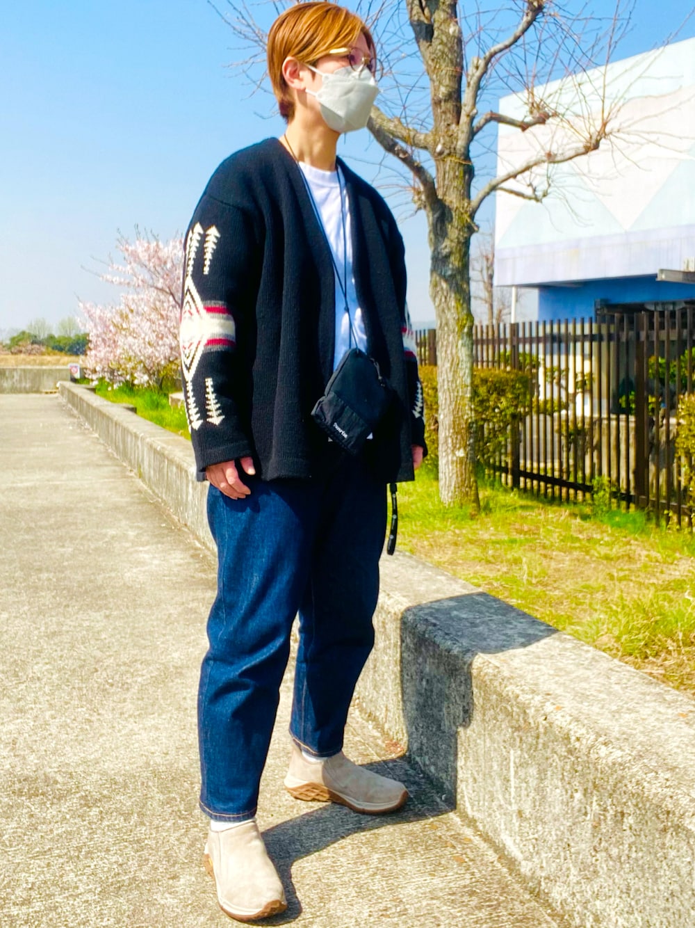 「春コーデ、オトナカジュアル、カーディガン、ネイティブ柄、ペンドルトン、春、休日コーデ」｜「PENDLETONの【PENDLETON×JS/ペンドルトン別注】 LAMBS WOOL カーディガン（カーディガン/ボレロ、ブラック系）」を使った、Tommyさん（レディース・160cm）の春コーディネートの1枚目の写真