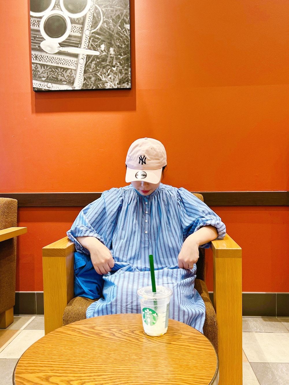 「mystic、BEAMS、BEAMS BOY、PUMA、mambo、シャツワンピース、ストライプ、お出かけコーデ、おしゃれさんと繋がりたい、いいね、save、フォローお願いします🤑、夏」｜「mysticのストライプシャツワンピース（ワンピース、ブルー系）」を使った、mmmさん（レディース・160cm）の夏コーディネートの1枚目の写真