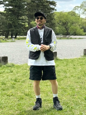 「HOKA（ホカ）のアイテム」を使った、dosei_モノトーンコーデさん（メンズ・168cm）の春コーディネート