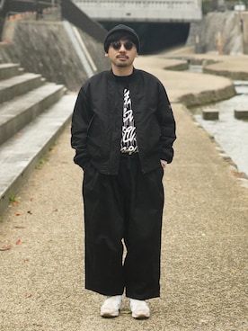 「アイテム（チノパンツ）」を使った、dosei72_モノトーンおじさんさん（メンズ・168cm・30代）の秋コーディネート