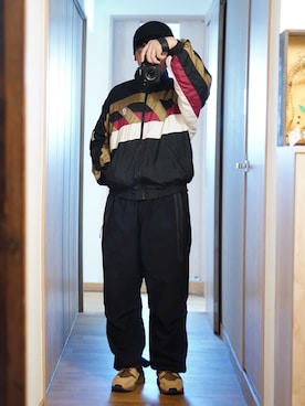 「アイテム（パンツ）」を使った、dosei72_モノトーンおじさんさん（メンズ・168cm・30代）の冬コーディネート