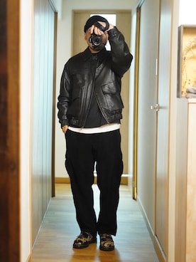 「CASIO（カシオ）のアイテム」を使った、dosei_モノトーンコーデさん（メンズ・168cm）の冬コーディネート