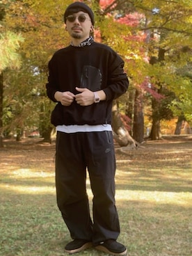 「ブラック」｜「アイテム（スウェット）」を使った、dosei72_モノトーンおじさんさん（メンズ・168cm）の冬コーディネート