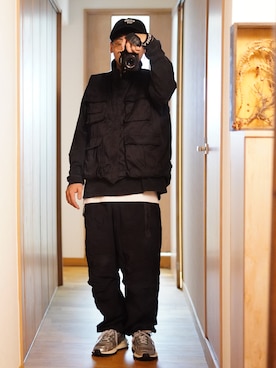 「NIKE（ナイキ）のアイテム（その他パンツ）」を使った、dosei72_モノトーンおじさんさん（メンズ・168cm）の秋コーディネート