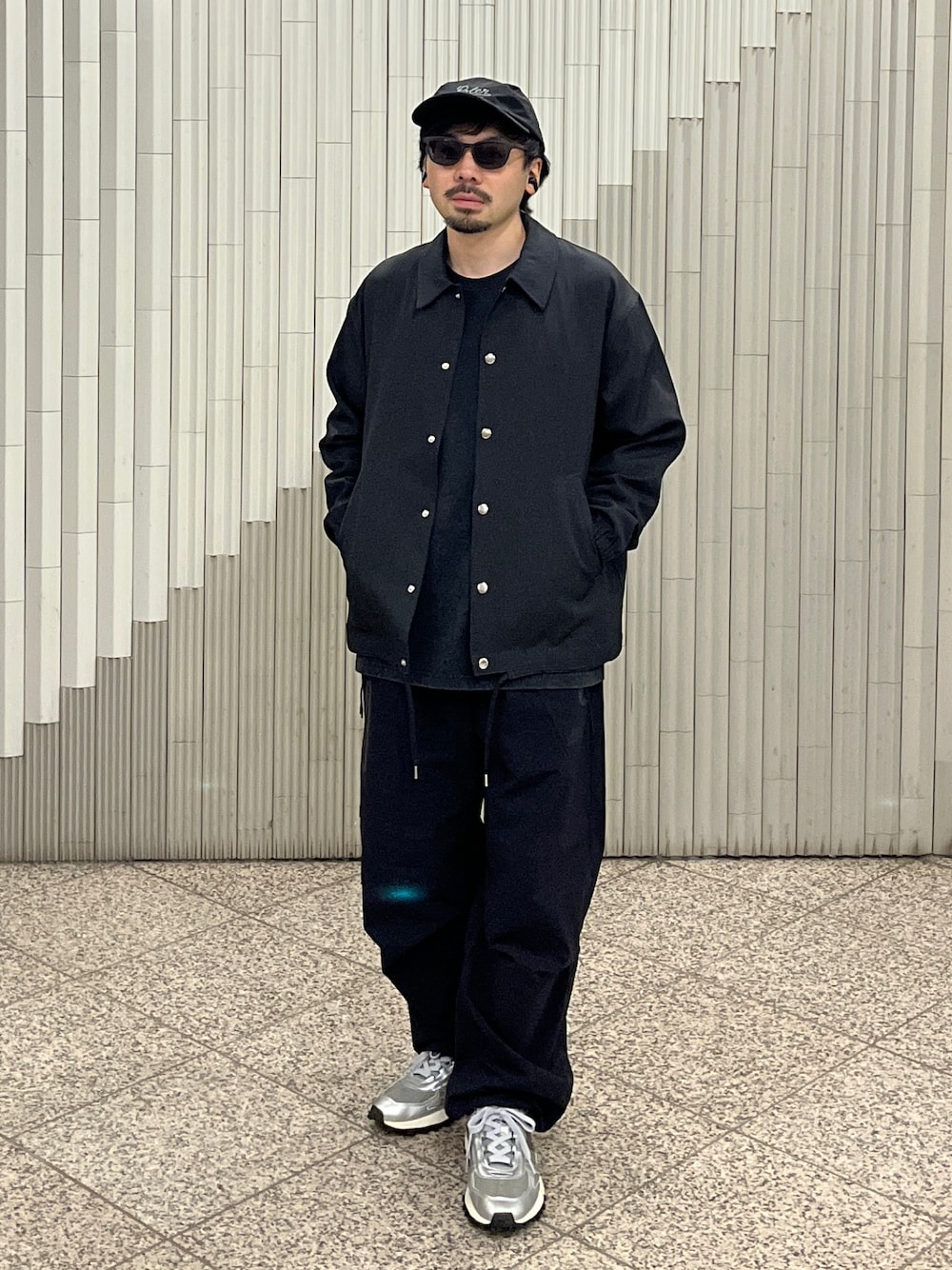 dosei72_モノトーンおじさん｜NIKEのその他パンツを使った