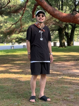 「BIRKENSTOCK（ビルケンシュトック）の【別注】BIRKENSTOCK / Zurich BONE PATTERN BLACK（サンダル、ブラック系）」を使った、dosei_モノトーンコーデさん（メンズ・168cm）の夏コーディネート
