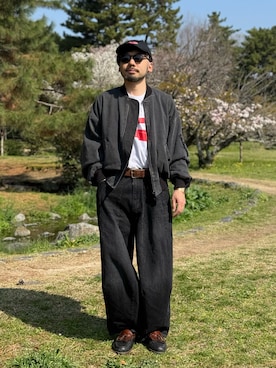 「BEAMS（ビームス）のアイテム」を使った、dosei_モノトーンコーデさん（メンズ・168cm）の春コーディネート