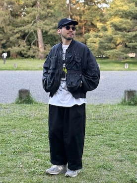 「GU（ジーユー）のアイテム（キャップ）」を使った、dosei_モノトーンコーデさん（メンズ・168cm）の春コーディネート