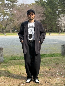 「GU（ジーユー）のアイテム（パンツ）」を使った、dosei_モノトーンコーデさん（メンズ・168cm）の春コーディネート