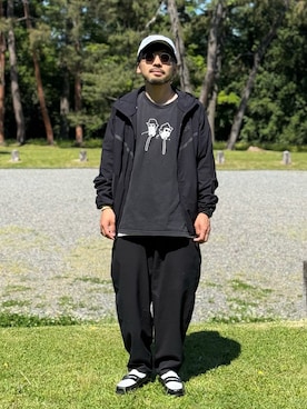 「NIKE（ナイキ）の《セットアップ対応商品》ナイキ テック ウィンドランナー メンズ ウーブン フルジップ ジャケット / Nike Tech Windrunner Men's Woven Full-Zip Jacket HM7152-010 Black（ナイロンジャケット、ブラック系）」を使った、dosei_モノトーンコーデさん（メンズ・168cm）の春コーディネート