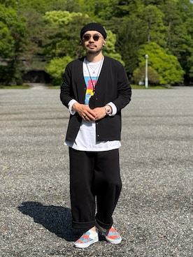 「.ENDRECHERI.（エンドリケリー）の4WAY DAPIRUN LONG TEE（Tシャツ/カットソー、ホワイト系）」を使った、dosei_モノトーンコーデさん（メンズ・168cm）の春コーディネート