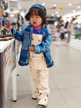 「MARC JACOBS（マークジェイコブス）のアイテム」を使った、minimodeさん（キッズ・110cm）の春コーディネート