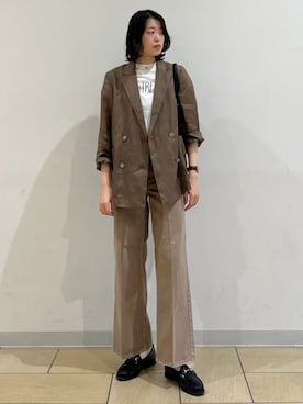「upperhights（アッパーハイツ）のアイテム（パンツ）」を使った、猪飼さん（レディース・169cm）の春コーディネート