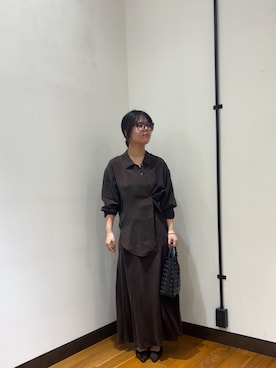 「URBAN RESEARCH（アーバンリサーチ）のキュプラ2wayシャツ（シャツ/ブラウス、ブラウン系）」を使った、シナガワさん（レディース・158cm）の秋コーディネート
