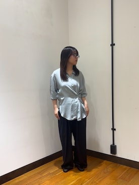 「URBAN RESEARCH（アーバンリサーチ）のキュプラ2wayシャツ（シャツ/ブラウス、ブルー系）」を使った、シナガワさん（レディース・158cm）の秋コーディネート