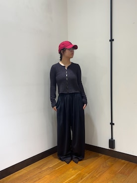 「URBAN RESEARCH（アーバンリサーチ）のエアリーコンパクトニットカーディガン（カーディガン/ボレロ、グレー系）」を使った、シナガワさん（レディース・158cm）の秋コーディネート