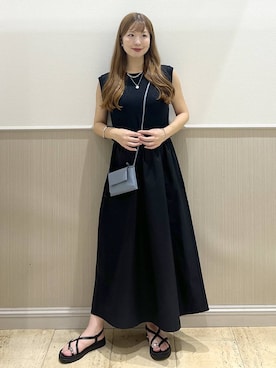 「LEPSIM（レプシィム）のドッキングギャザーワンピース　1054550（ワンピース、ブラック系）」を使った、maiさん（レディース）の夏コーディネート