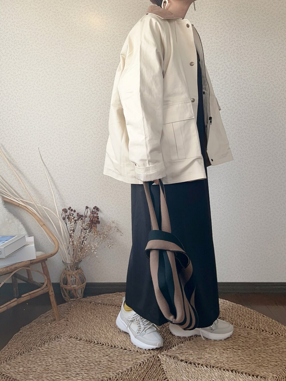 「notch.、春服デビュー宣言、USポロ、カバーオール、Vネックワンピース、春服コーデ、休日コーデ、低身長コーデ、Lucida、ルシーダ、春アウター」｜「U.S. POLO ASSN.の【ヒルナンデス！紹介商品】notch.別注 U.S. POLO ASSN.裏キルトカバーオール（カバーオール、ホワイト系）」を使った、uaさん（レディース・154cm）の春コーディネートの1枚目の写真