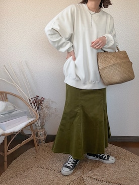 「ピスタチオ」｜「アイテム（スウェット）」を使った、uaさん（レディース・154cm）の春コーディネート
