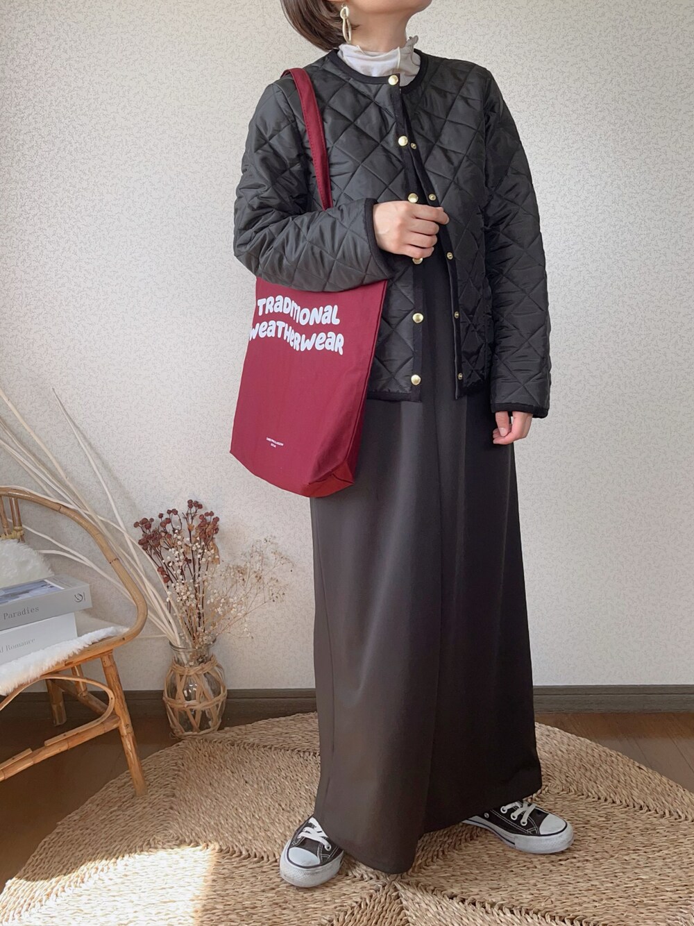 「アプレトロ、apretro、アンジーヴィンテージ、ANGIE VINTAGE、Traditional Weatherwear、キルティングジャケット、ジャンパースカート」｜「Traditional WeatherwearのARKLEY（ノーカラージャケット、ブラック系）」を使った、uaさん（レディース・154cm）の秋コーディネートの1枚目の写真