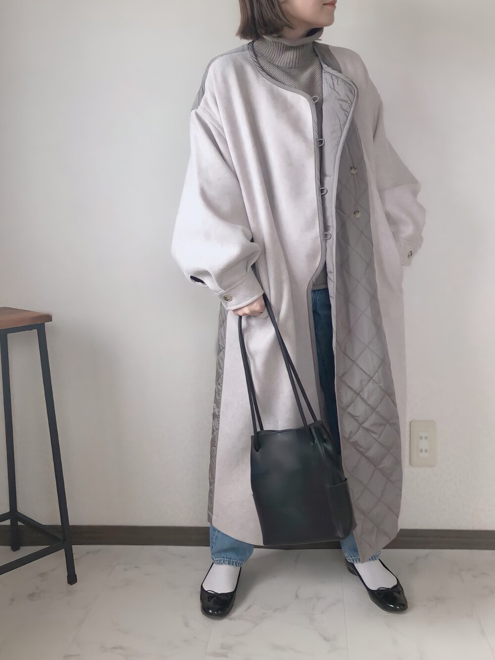 「キルティング、秋のコーデ、冬コーデ、大人カジュアル、キルティングコート、低身長、notch.、Libra Cue、だから秋服が好き」｜「Libra Cueのルーズフィットニット（ニット/セーター、ベージュ系）」を使った、uaさん（レディース・153cm）の秋コーディネートの1枚目の写真
